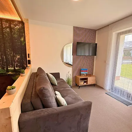 Falkenloft Im Allgaeu - Sonnenterrasse Mit Markise, Wlan, Self Check-in, Gratis Parken, Tolle Lage, Koenigscard Nesselwang